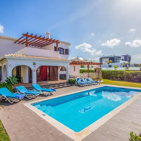 Sleeps 8 With Pool Air Con And Wifi Villa