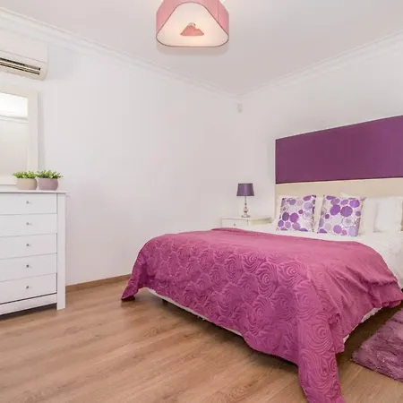 Sleeps 8 With Pool Air Con And Wifi Villa Gale de Cima