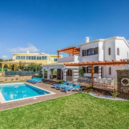 וילה Sleeps 8 With Pool Air Con And Wifi
